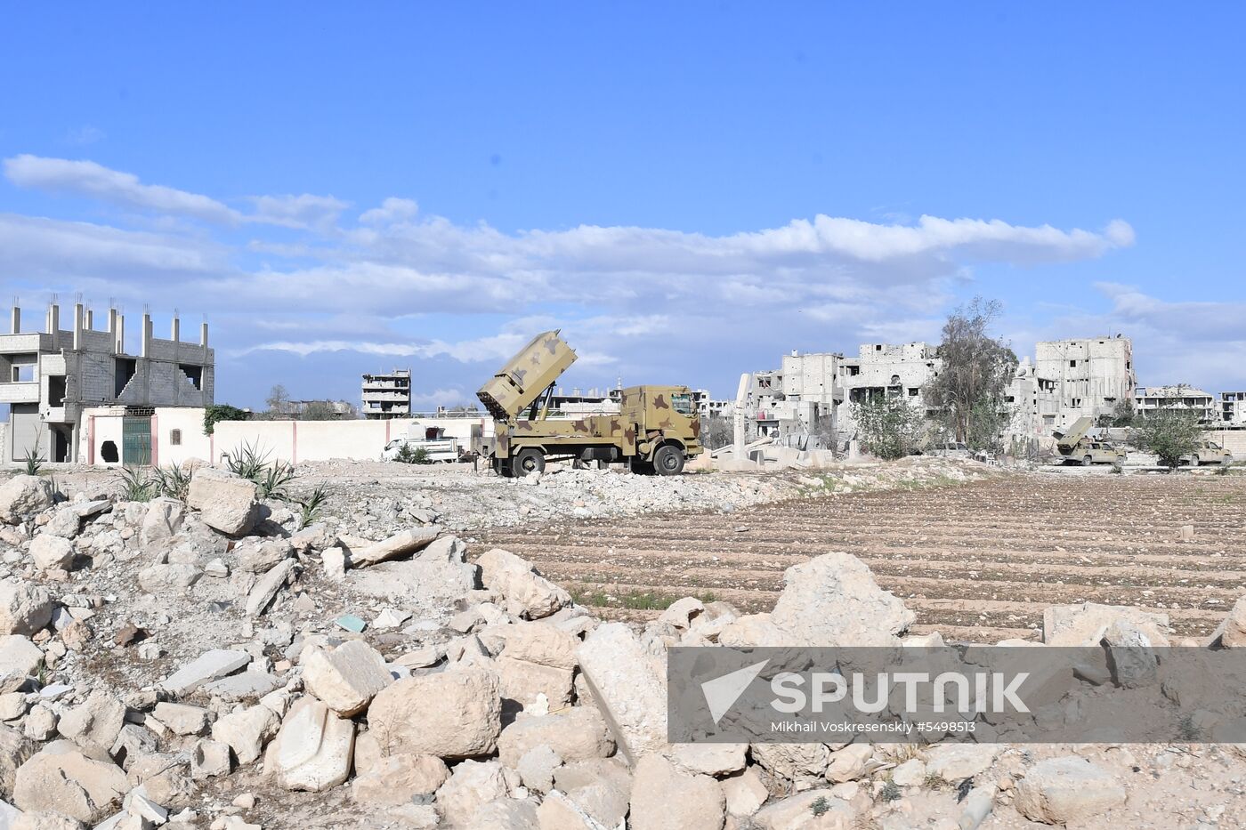 Update from Yarmouk refugee camp area in southern suburb of Damascus