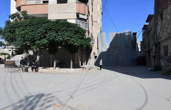 Update from Yarmouk refugee camp area in southern suburb of Damascus