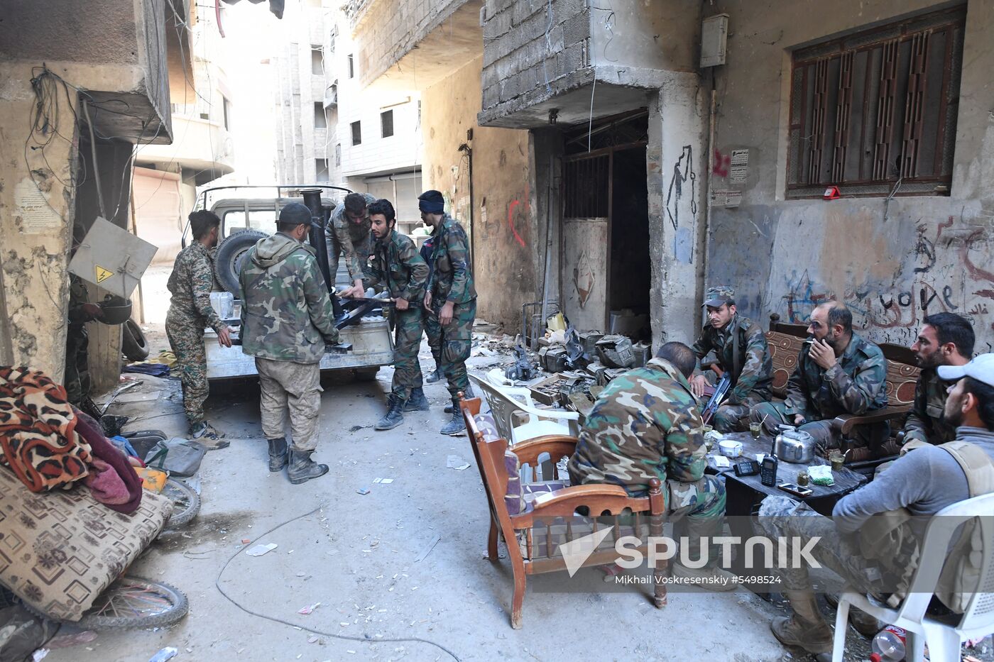 Update from Yarmouk refugee camp area in southern suburb of Damascus