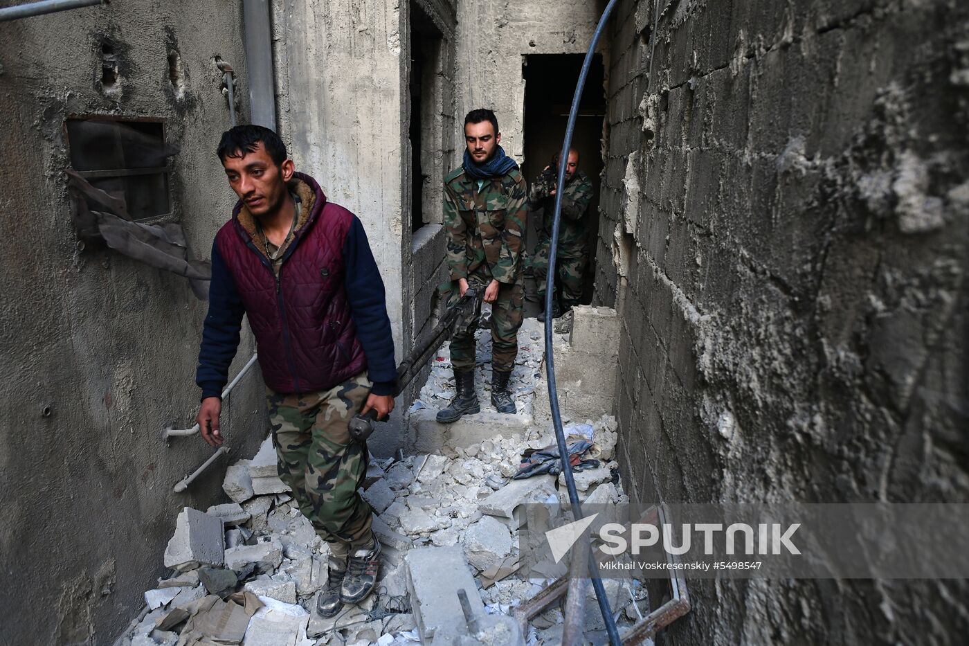 Update from Yarmouk refugee camp area in southern suburb of Damascus