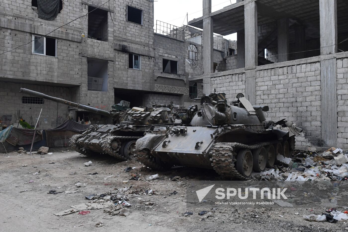 Update from Yarmouk refugee camp area in southern suburb of Damascus