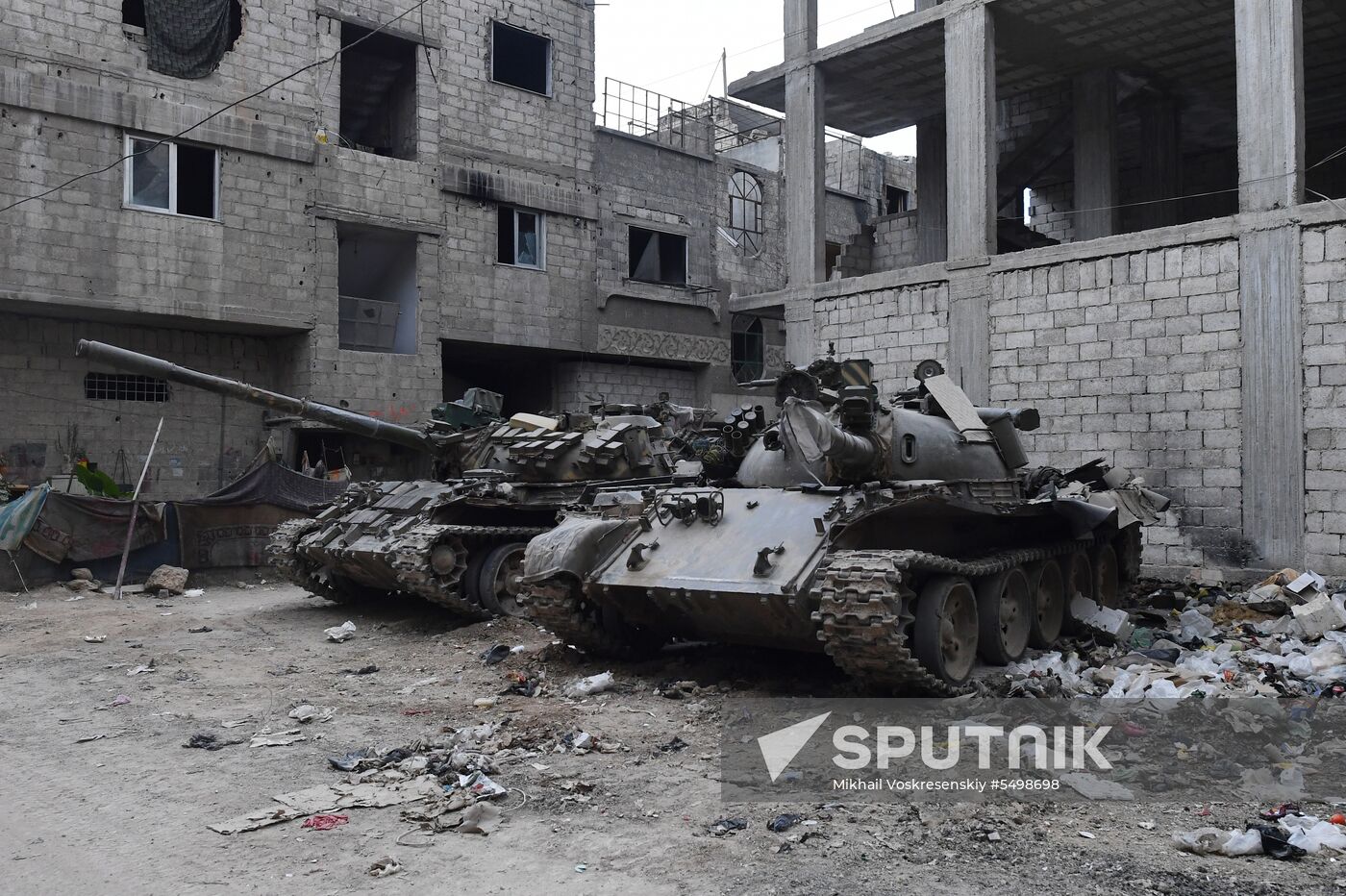 Update from Yarmouk refugee camp area in southern suburb of Damascus
