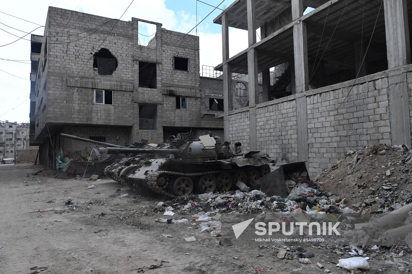 Update from Yarmouk refugee camp area in southern suburb of Damascus