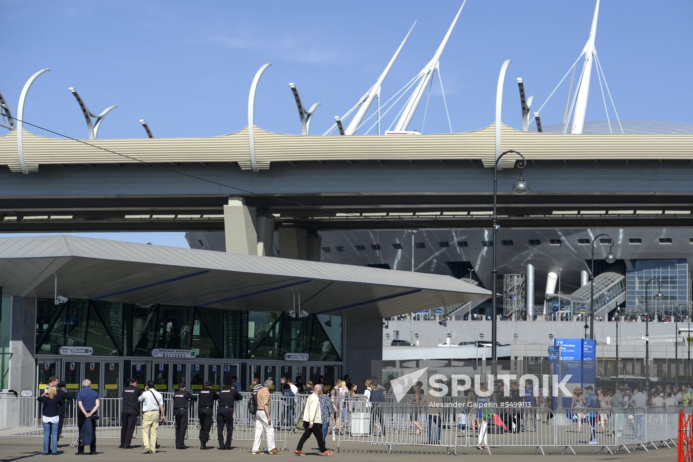 Novokrestovskaya metro station opens in St. Petersburg