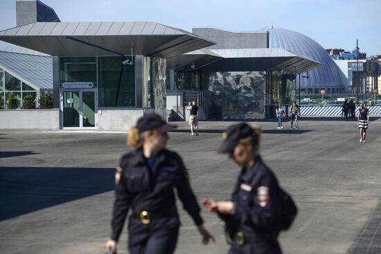 Novokrestovskaya metro station opens in St. Petersburg