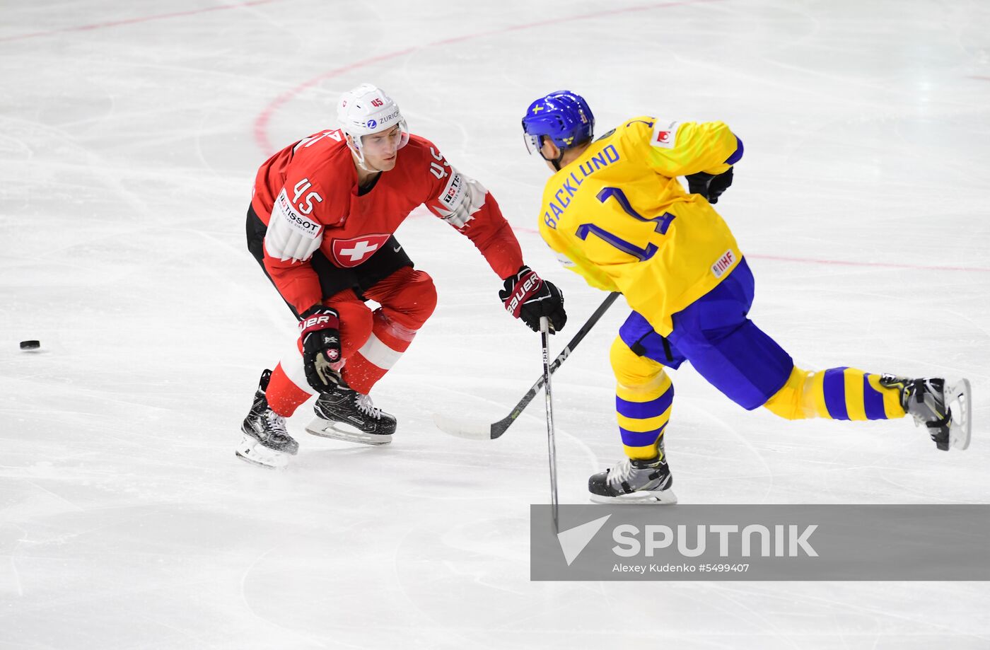 Ice hockey. 2018 IIHF World Championship. Switzerland vs. Sweden