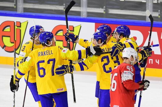 Ice hockey. 2018 IIHF World Championship. Switzerland vs. Sweden