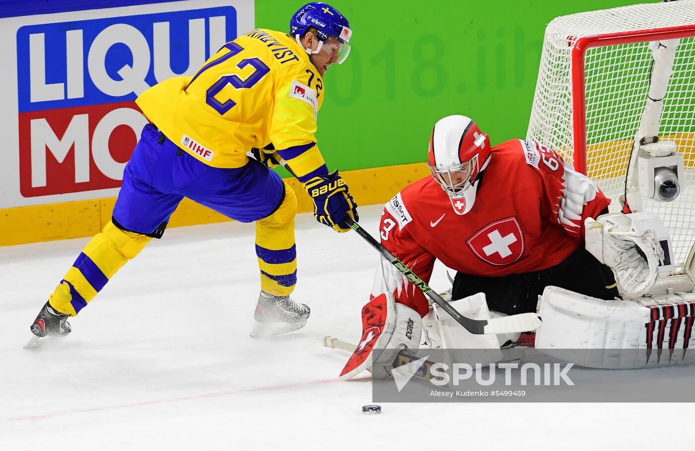 Ice hockey. 2018 IIHF World Championship. Switzerland vs. Sweden