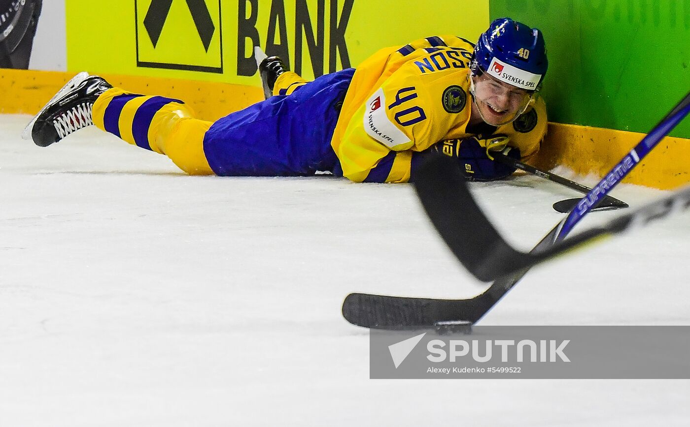 Ice hockey. 2018 IIHF World Championship. Switzerland vs. Sweden
