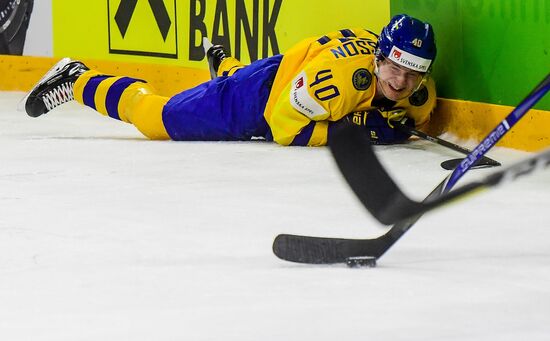Ice hockey. 2018 IIHF World Championship. Switzerland vs. Sweden