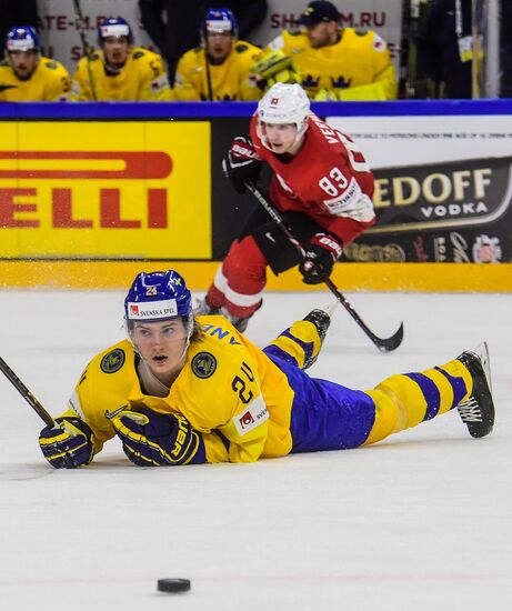 Ice hockey. 2018 IIHF World Championship. Switzerland vs. Sweden