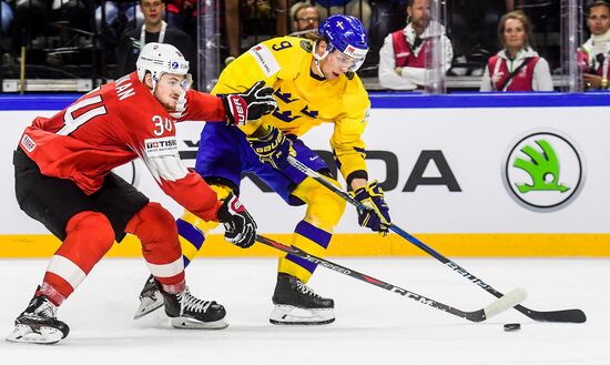 Ice hockey. 2018 IIHF World Championship. Switzerland vs. Sweden
