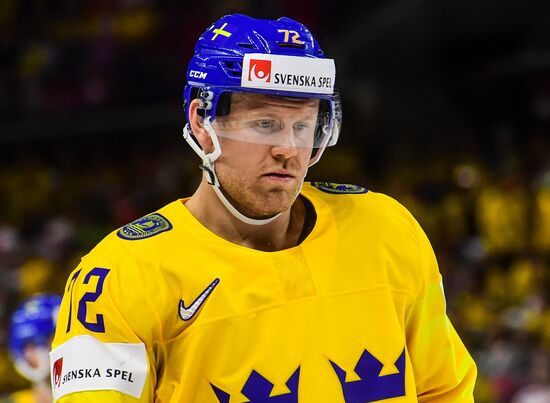 Ice hockey. 2018 IIHF World Championship. Switzerland vs. Sweden