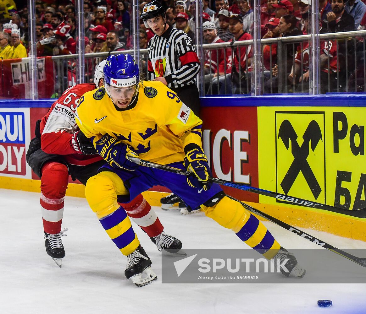 Ice hockey. 2018 IIHF World Championship. Switzerland vs. Sweden