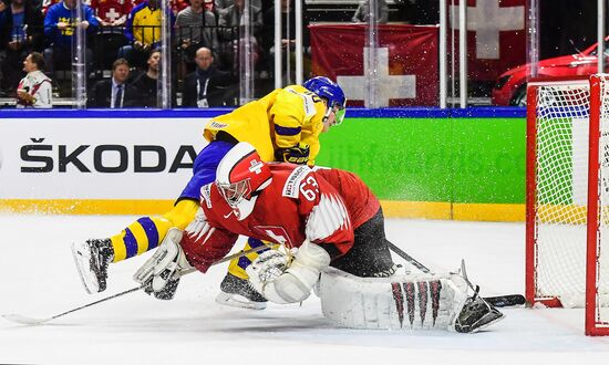 Ice hockey. 2018 IIHF World Championship. Switzerland vs. Sweden