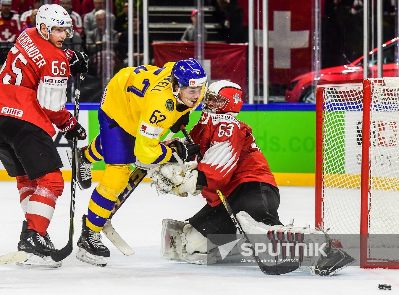 Ice hockey. 2018 IIHF World Championship. Switzerland vs. Sweden