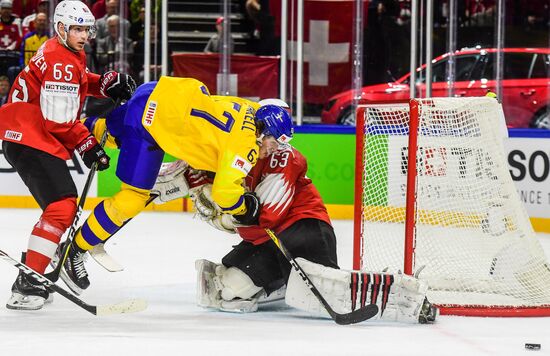 Ice hockey. 2018 IIHF World Championship. Switzerland vs. Sweden