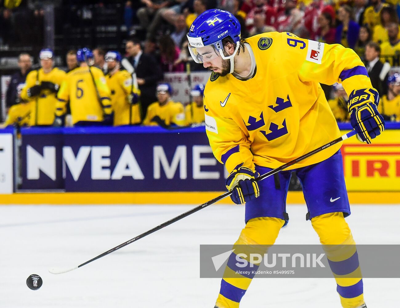 Ice hockey. 2018 IIHF World Championship. Switzerland vs. Sweden