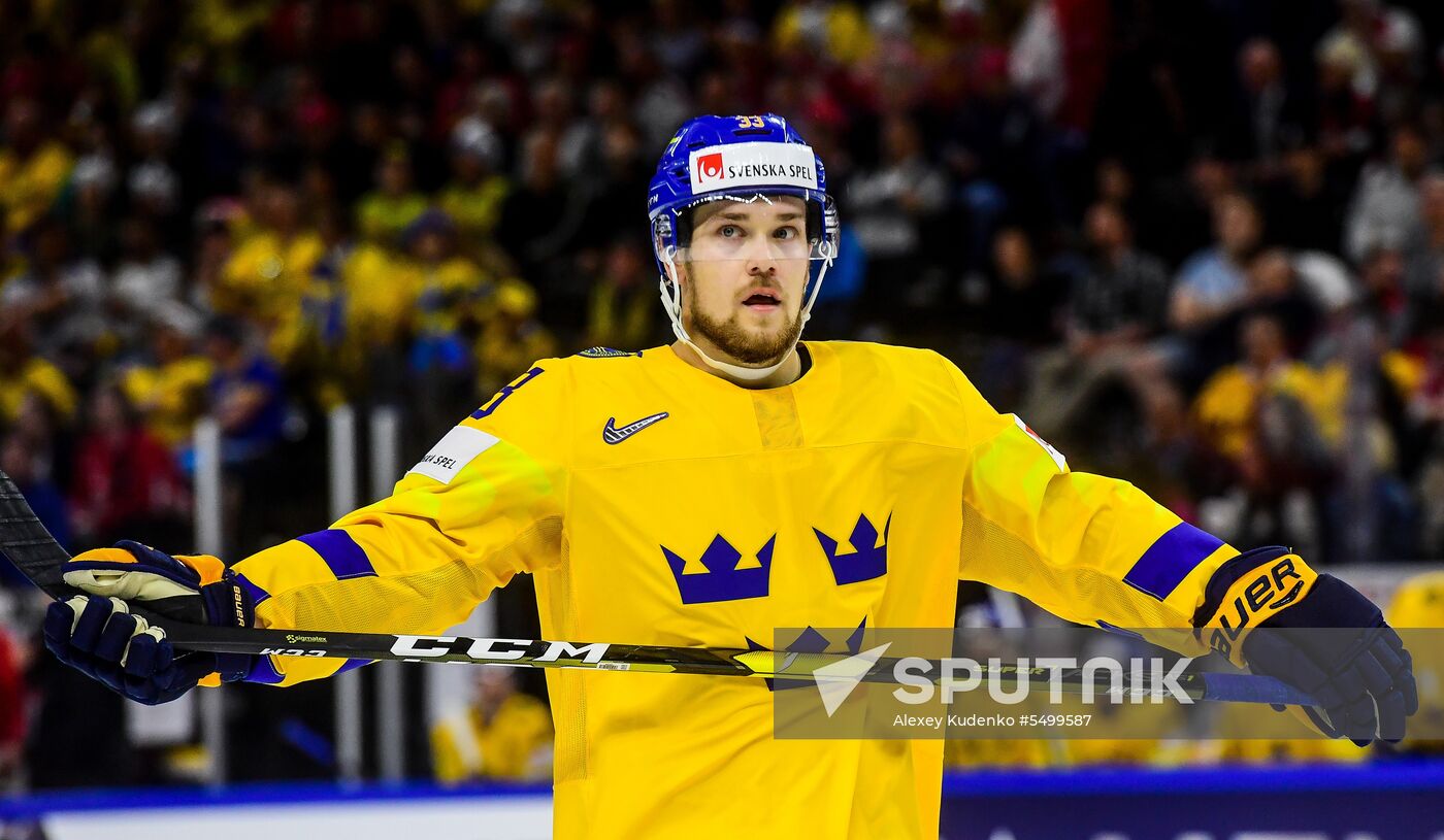 Ice hockey. 2018 IIHF World Championship. Switzerland vs. Sweden