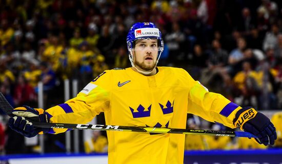 Ice hockey. 2018 IIHF World Championship. Switzerland vs. Sweden