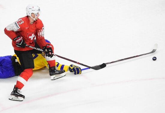 Ice hockey. 2018 IIHF World Championship. Switzerland vs. Sweden