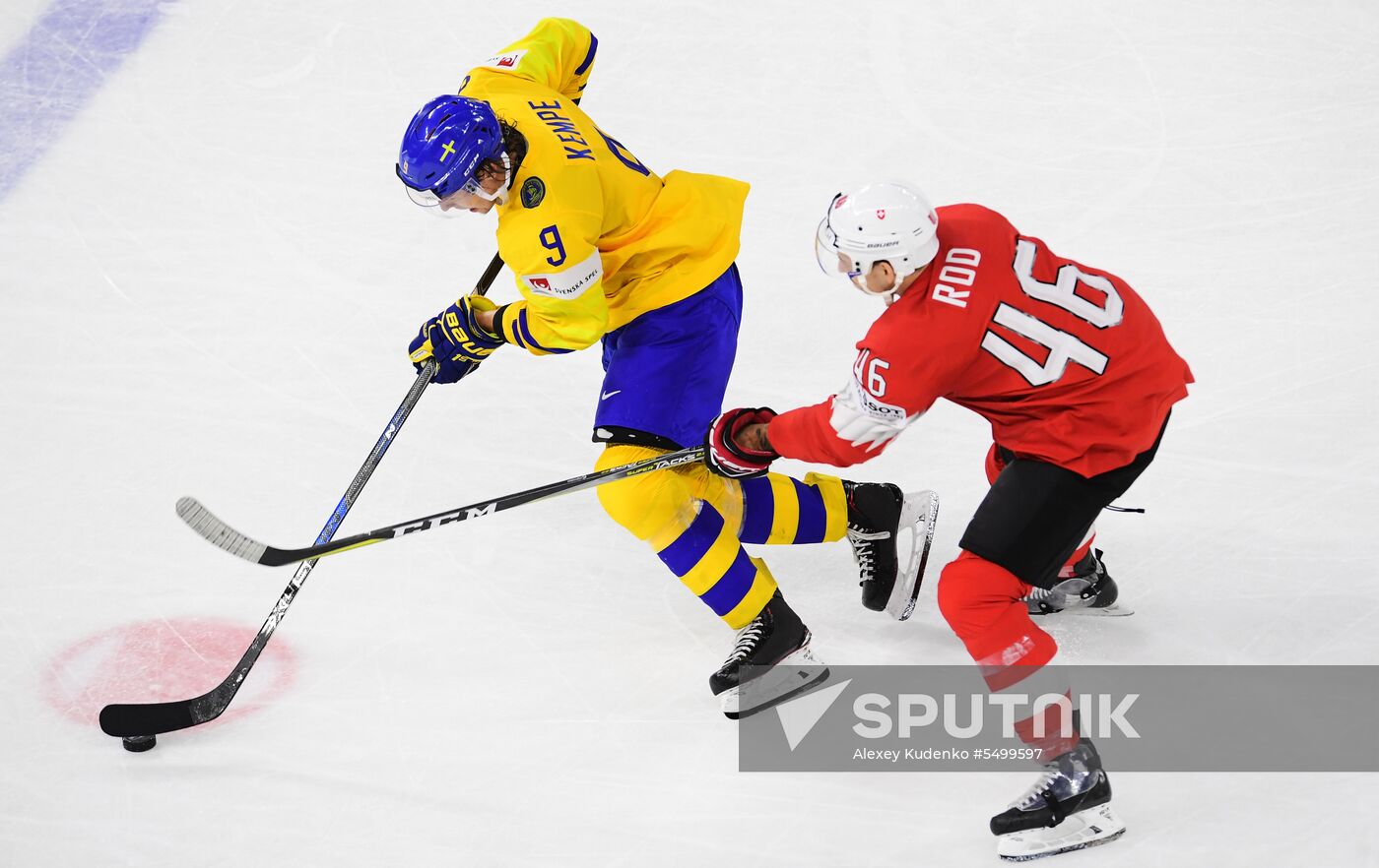 Ice hockey. 2018 IIHF World Championship. Switzerland vs. Sweden