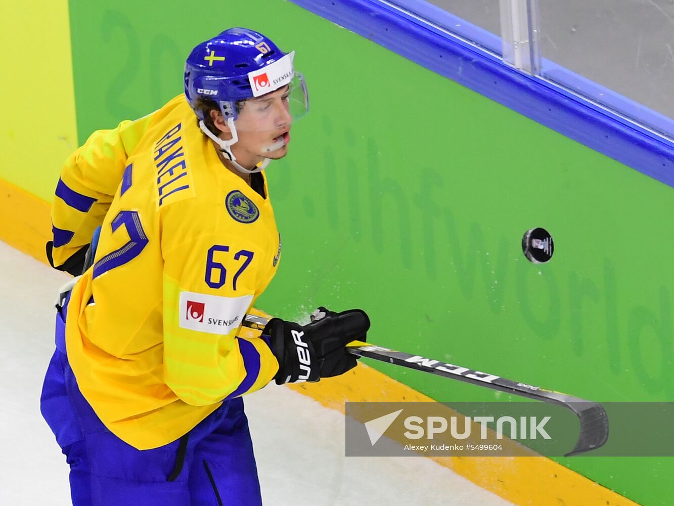 Ice hockey. 2018 IIHF World Championship. Switzerland vs. Sweden