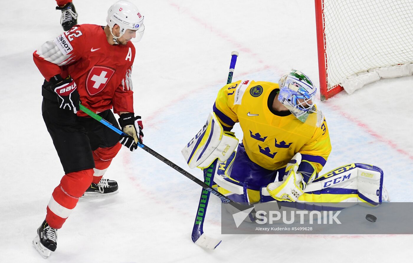 Ice hockey. 2018 IIHF World Championship. Switzerland vs. Sweden