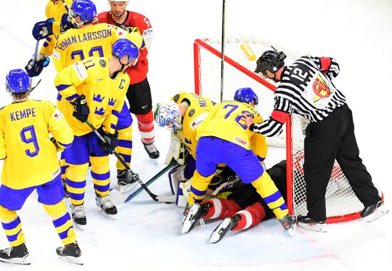 Ice hockey. 2018 IIHF World Championship. Switzerland vs. Sweden
