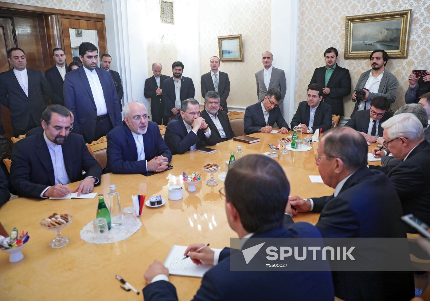 Russian Foreign Minister Lavrov meets with his Iranian counterpart Zarif