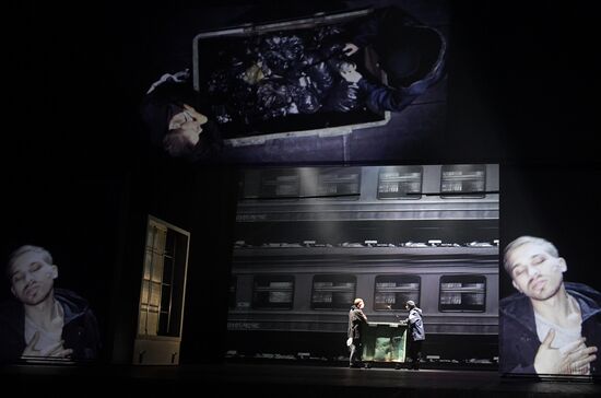 Text play staged at Yermolova Theater