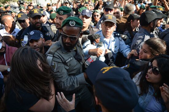 Protests in Palestine due to US Embassy transfer to Jerusalem