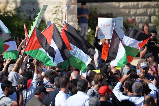 Protests in Palestine due to US Embassy transfer to Jerusalem