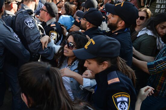 Protests in Palestine due to US Embassy transfer to Jerusalem