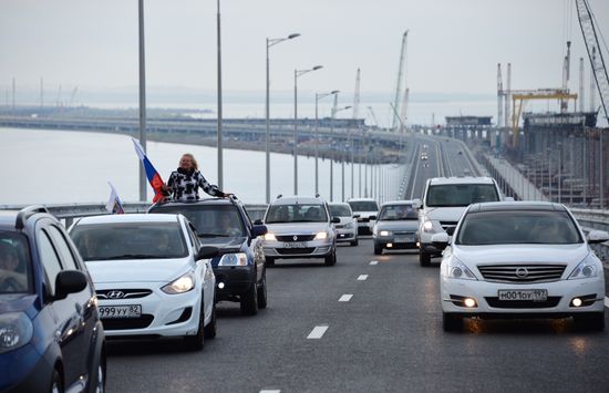 Crimean Bridge open for car traffic