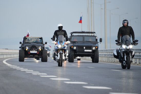 Crimean Bridge open for car traffic