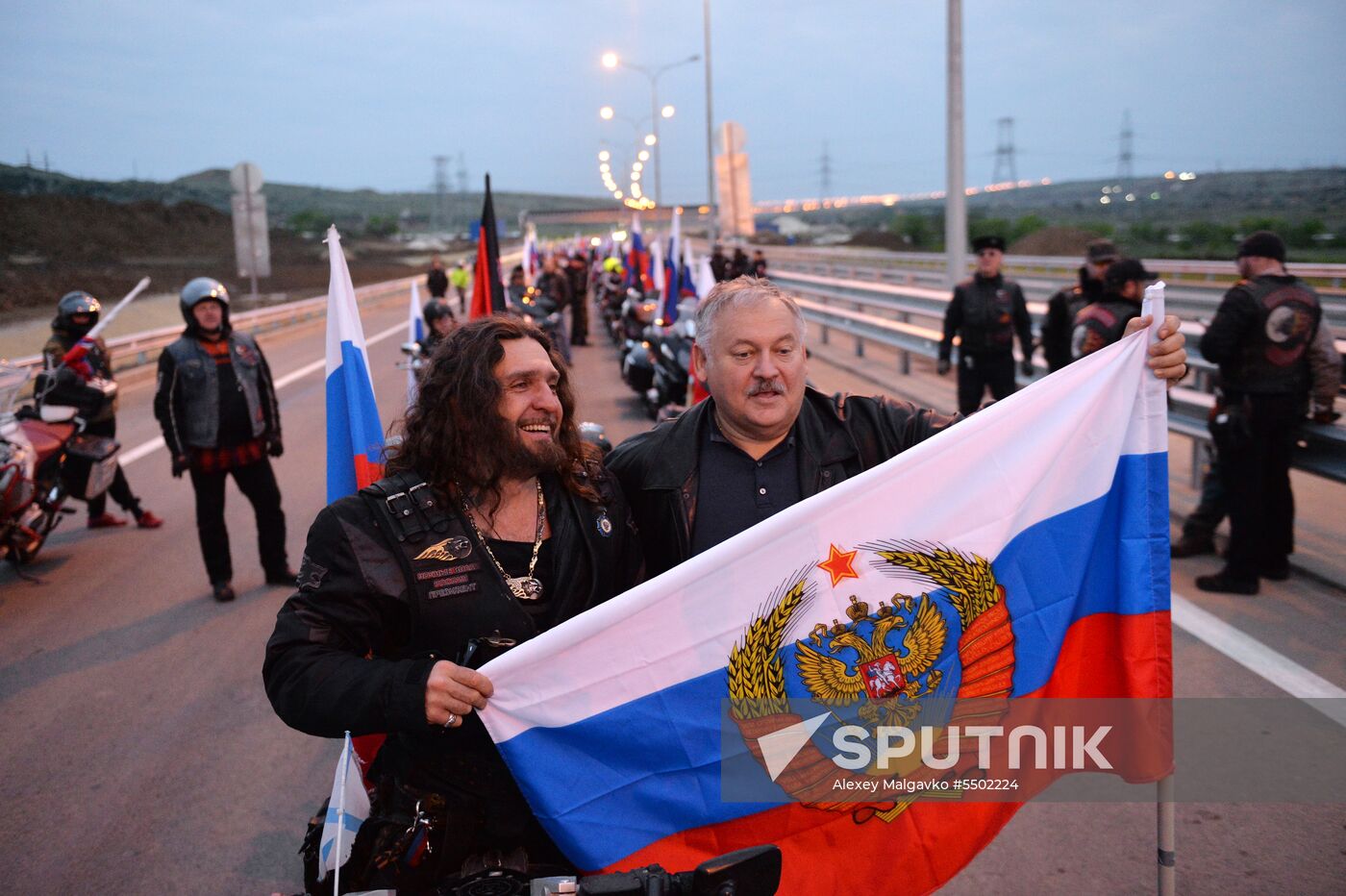 Crimean Bridge open for car traffic