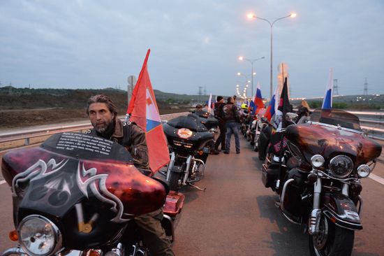 Crimean Bridge open for car traffic