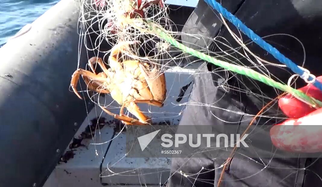 Russian Federal Security Service detains Ukrainian fishing boat YaMK-0041 in Crimea