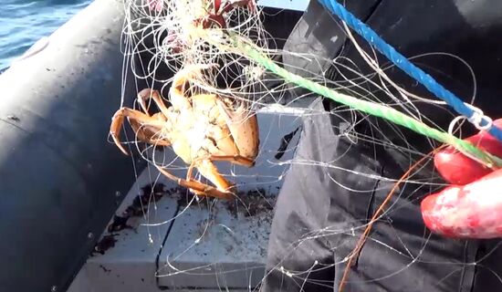 Russian Federal Security Service detains Ukrainian fishing boat YaMK-0041 in Crimea