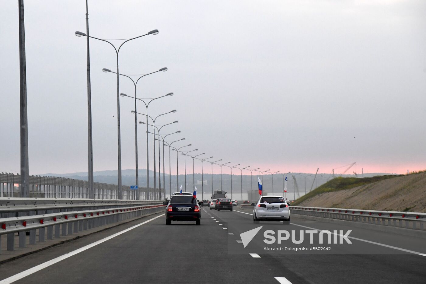 Crimean Bridge open for car traffic