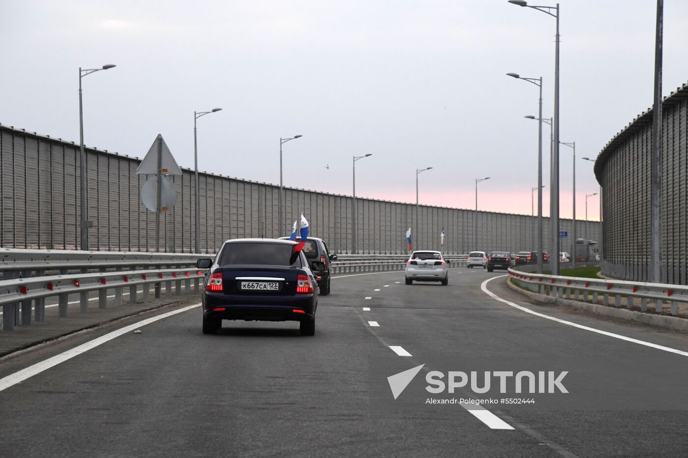 Crimean Bridge open for car traffic