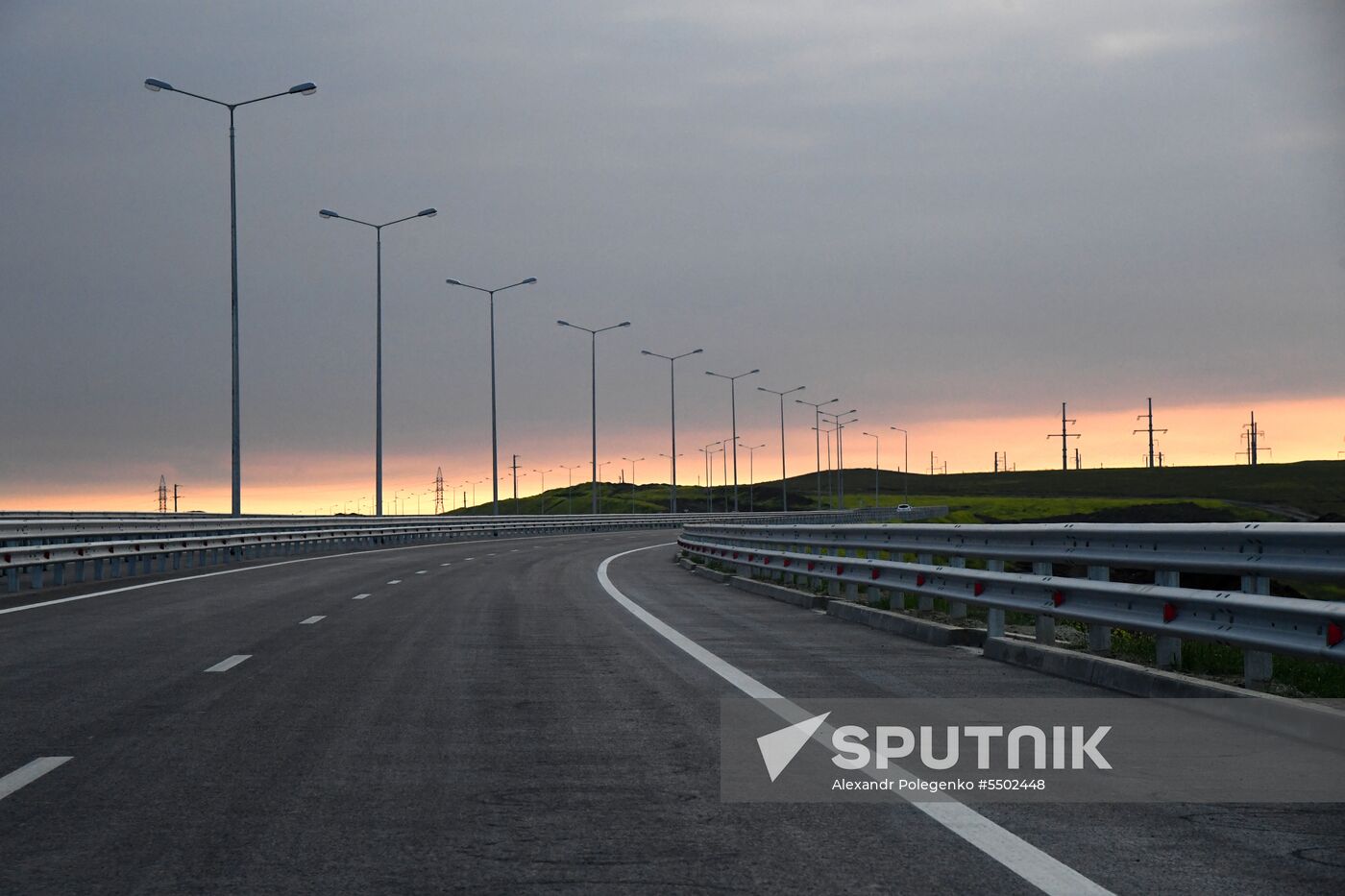 Crimean Bridge open for car traffic