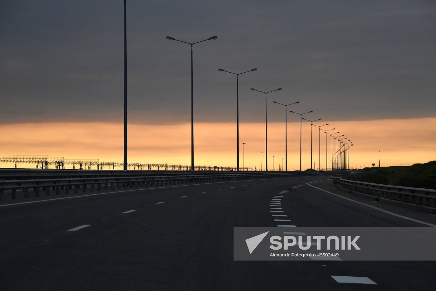 Crimean Bridge open for car traffic