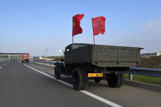 Crimean Bridge open for car traffic