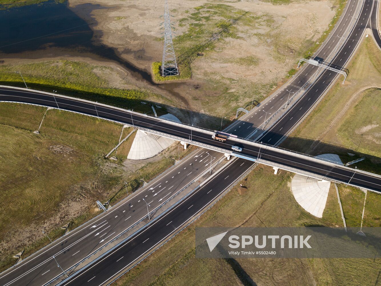 Crimean Bridge open for car traffic