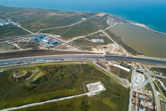 Crimean Bridge open for car traffic
