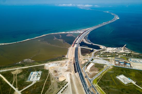 Crimean Bridge open for car traffic