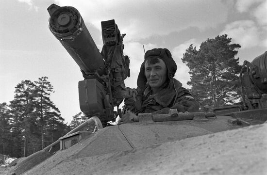 Exercises of 98th Guard airborne division