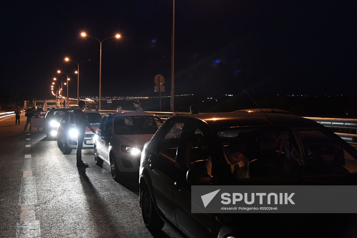 Crimean Bridge open for car traffic